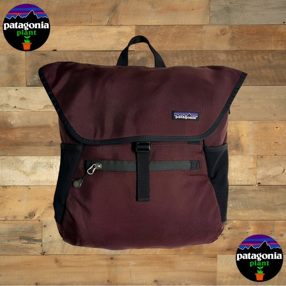 Patagonia Messenger Bag - Picture 10 of 11